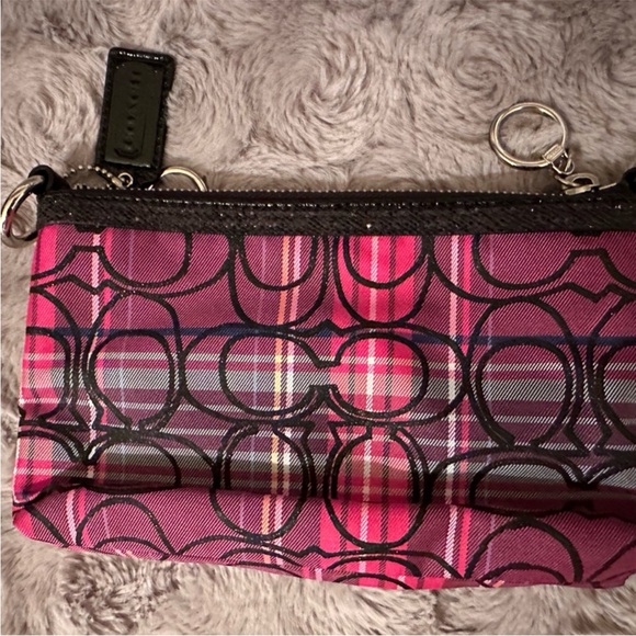 Coach Poppy Plaid Wristlet, EUC - Picture 5 of 8